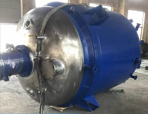 2000L搪玻璃反應(yīng)罐